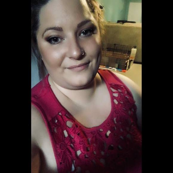 Meet your Posher, Marie-helene - Picture 1 of 1